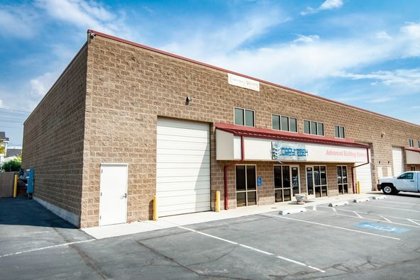 Owner User Office Warehouse: 6531 S Cottonwood St, Salt Lake City, UT 84107